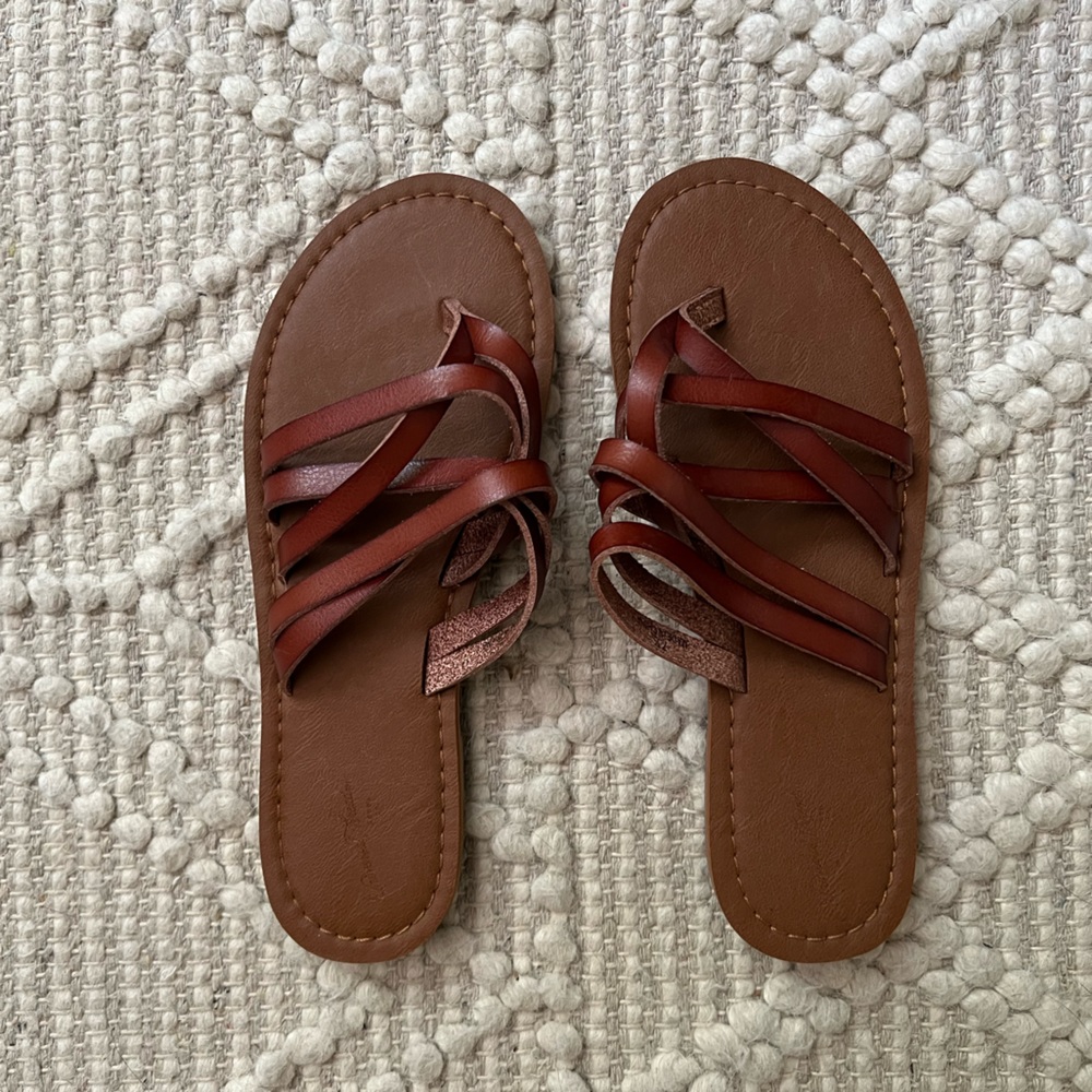 Universal Thread slide sandals